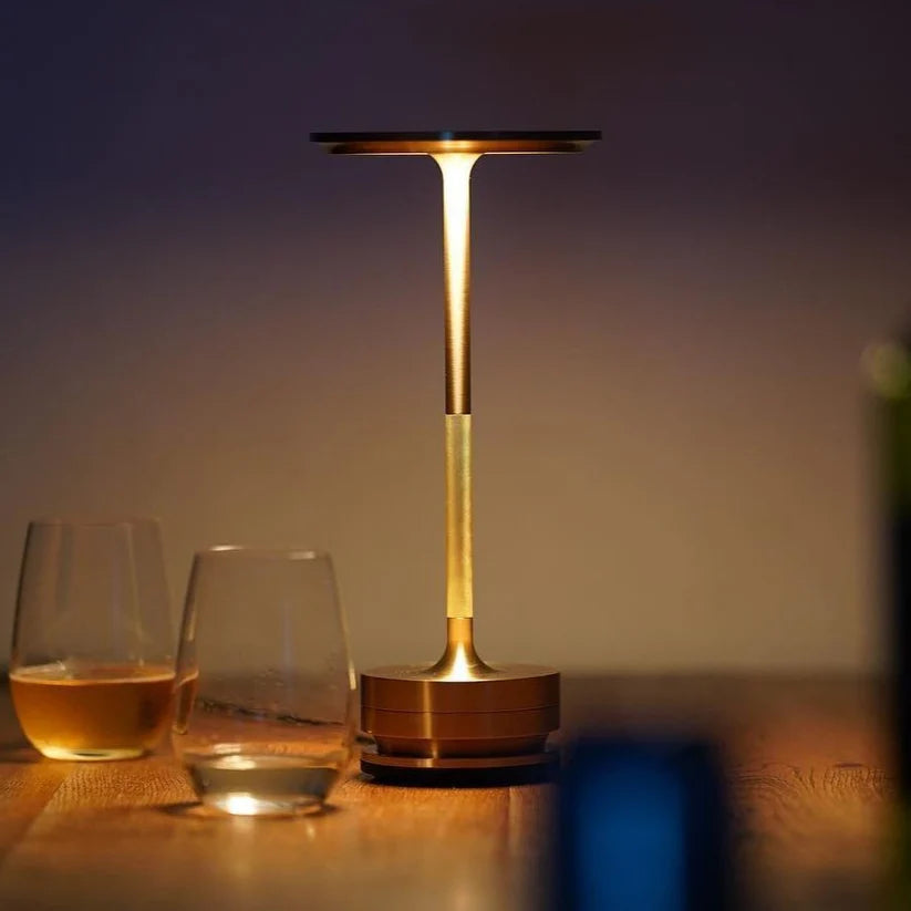 Επαναφορτιζόμενο Επιτραπέζιο Φωτιστικό Luminous Elegance